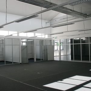 02_Bechtle - größzügige Räume in voller Höhe wahrnehmbar